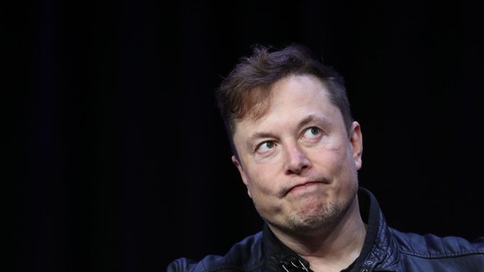 Elon Musk avalia Twitter em US$ 20 bi, menos da metade do valor da compra da rede social