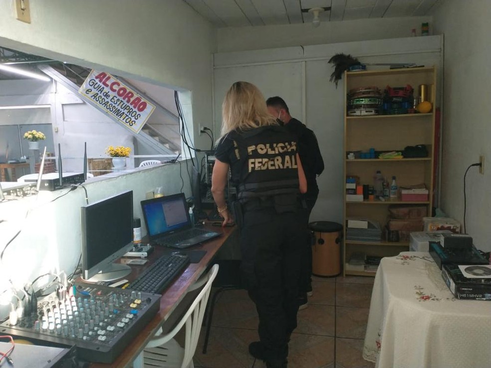 PF cumpre mandado contra pastor que pediu por 'massacre' de judeus