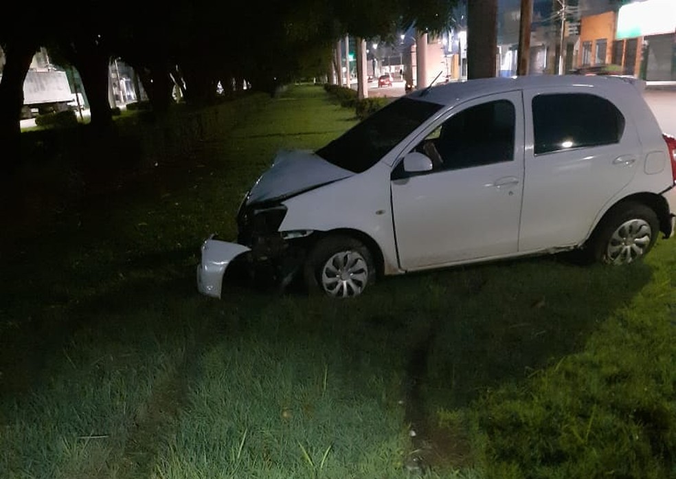 Outro acidente foi registrado na Avenida Jorge Teixeira por volta das 4h desta terça-feira (2) pela PRF — Foto: PRF/divulgação