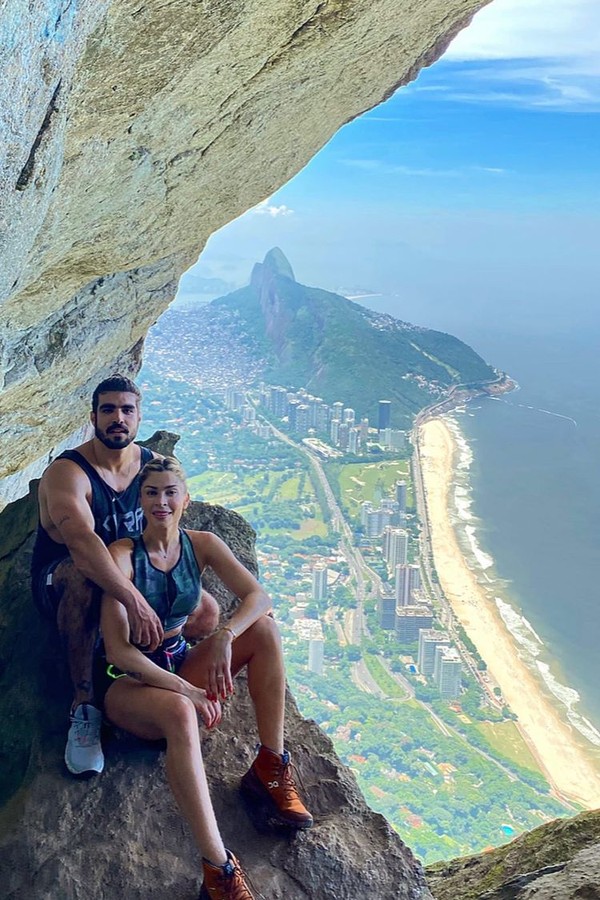 Grazi e Caio Castro sobem Pedra da Gávea (Foto: reprodução/Instagram)
