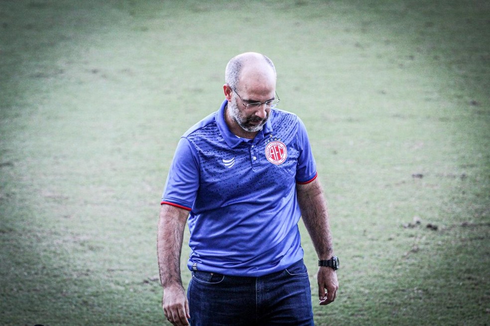 Daniel Neri deixa o comando do América-RN — Foto: Andinho Júnior/9CINCO
