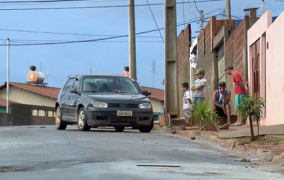 Moradores cobram serviço dos Correios em bairro de Pouso Alegre (Foto: Reprodução EPTV)