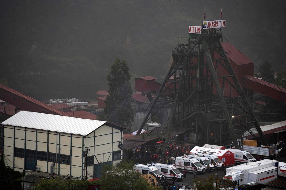Explosão de metano em uma mina de carvão no Norte da Turquia deixa ao menos 40 mortos