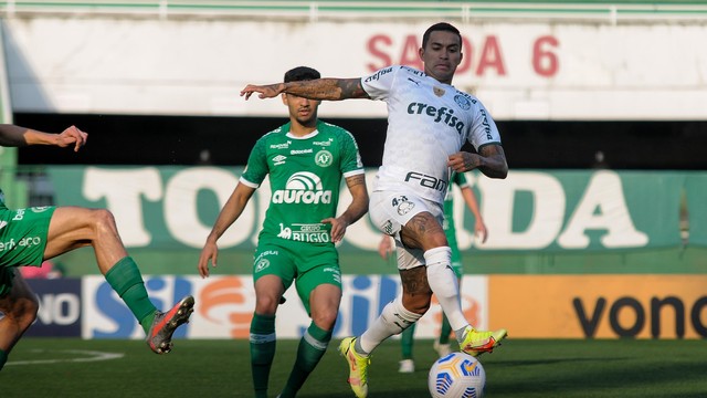 Dudu em lance de Chape x Palmeiras