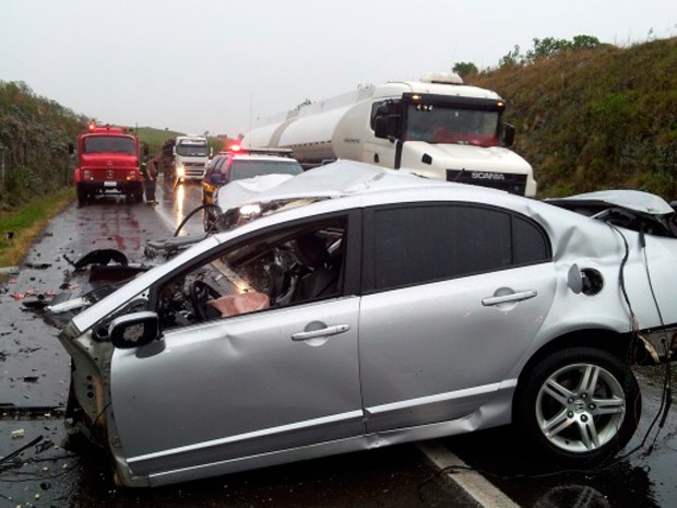 Sete pessoas morreram em acidente entre três carros em Soledade (Foto: Rádio Soledade AM 1550)