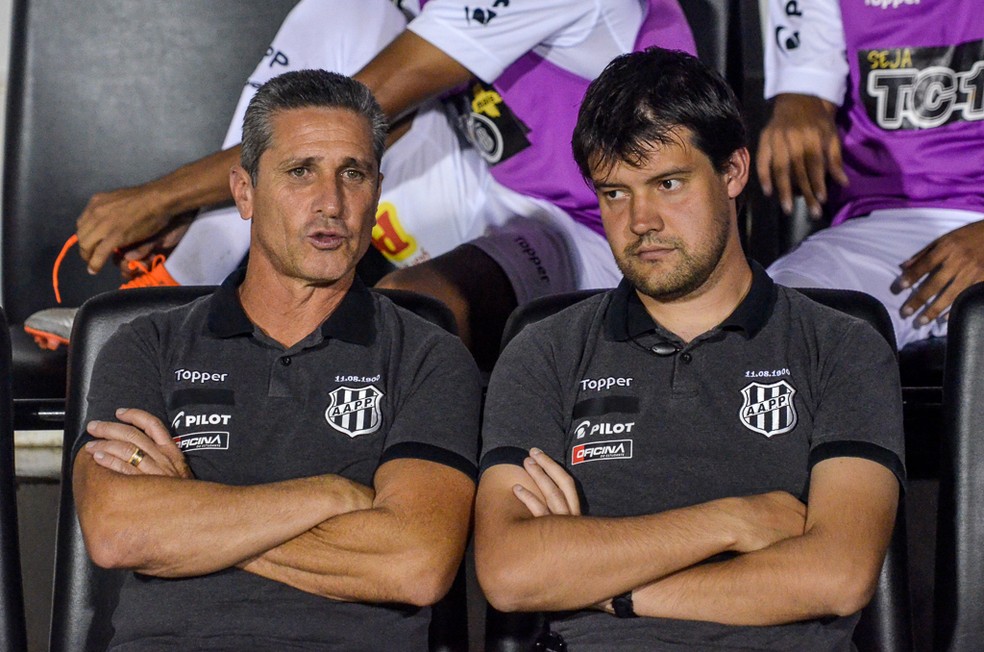 Jorginho e Luiz Iubel, juntos comandaram a Ponte Preta na temporada 2019 — Foto: Álvaro Jr/ PontePress
