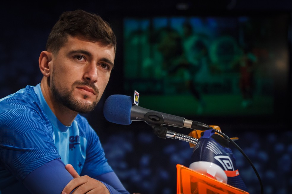 Arrascaeta teve lesÃ£o confirmada na coxa esquerda e voltarÃ¡ ao Brasil para tratamento (Foto: Vinnicius Silva/Cruzeiro)