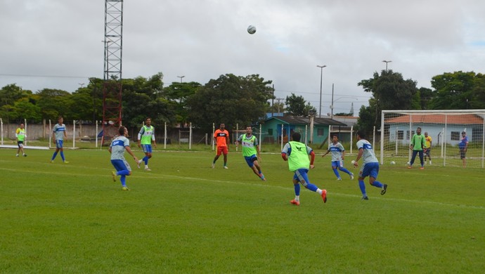 Vilhena faz rachão antes da decisão contra o Ji-Pararaná (Foto: Jonatas Boni) Vilhena faz rachão antes da decisão contra o Ji-Pararaná (Foto: Jonatas Boni)