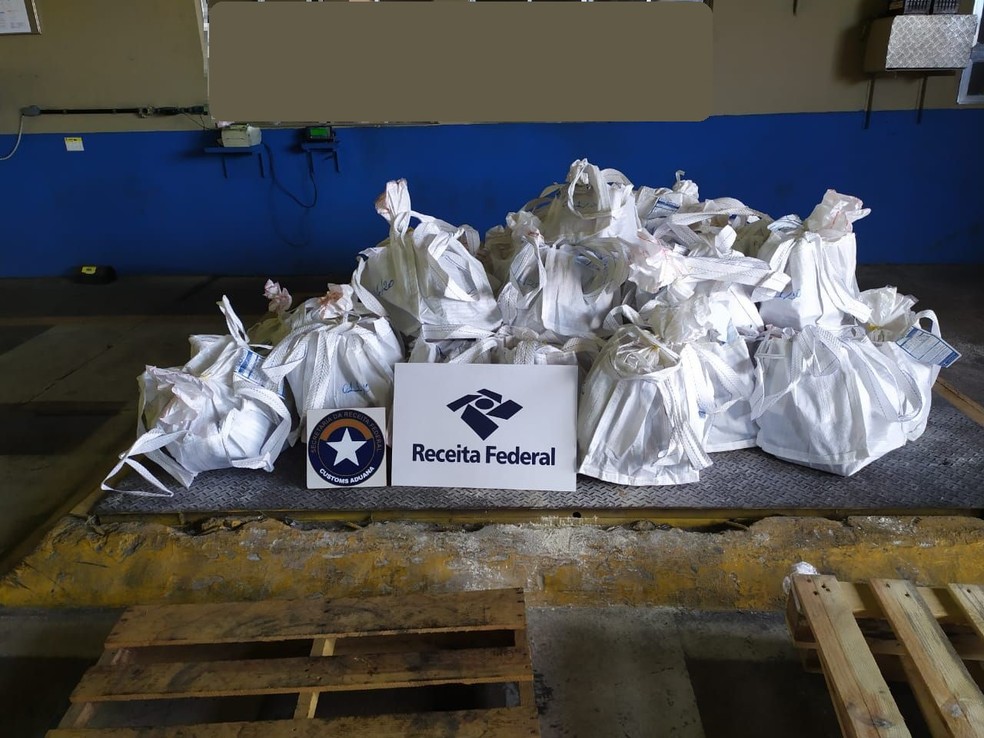 Santos Customs locates almost 2 tons of cocaine in the Port of Santos, SP - Photo: Disclosure / IRS 