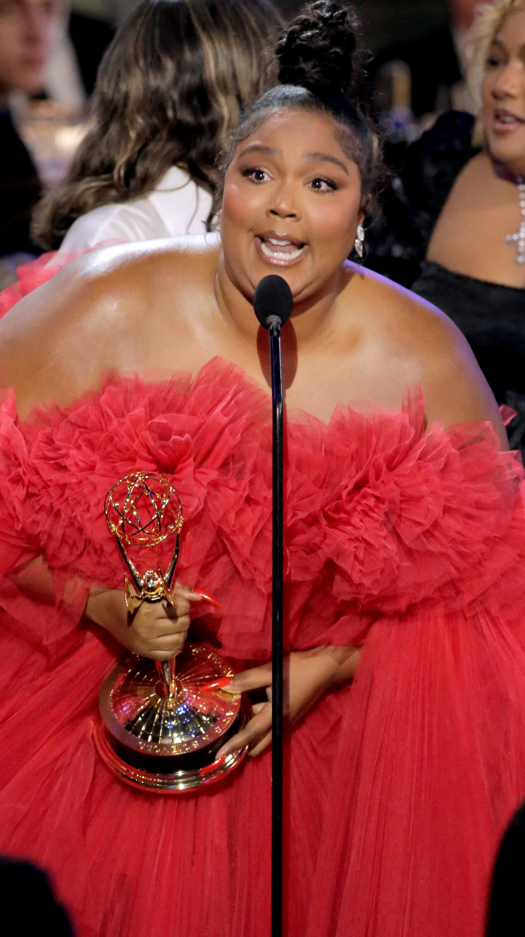 Emmy 2022 vencedores das principais categorias Filmes e séries Glamour