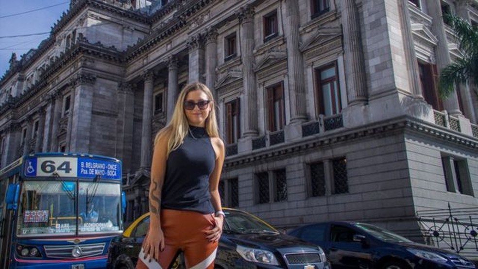 Nattascha paga R$ 600 de mensalidade pelo curso de medicina em Buenos Aires. — Foto: Arquivo pessoal via BBC