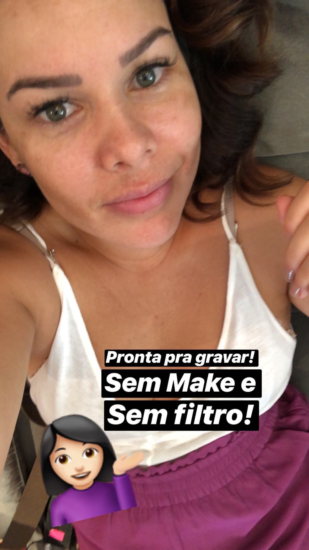 Fernanda Souza sem make (Foto: Reprodução/Instagram)