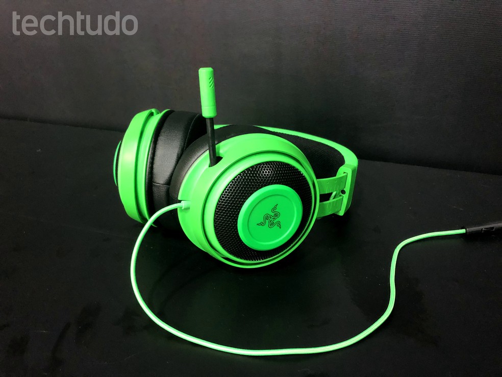 acessorio tem som 3d sendo possivel diferenciar o que vem de cima ou - fone para jogar fortnite