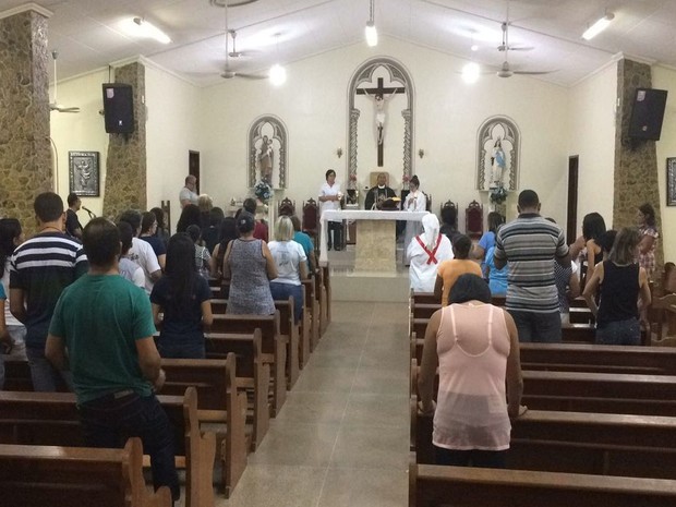 Missa em Canindé de São Francisco (SE) reuniu atores e comunidade ribeirinha (Foto: Genilson Aragão)