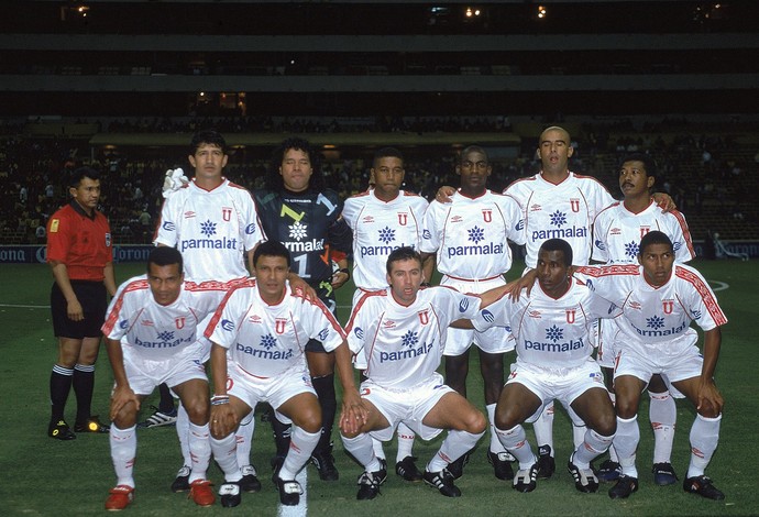 rebaixamento LDU 2000 (Foto: Getty Images)