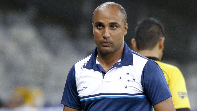 Único novato, Deivid tem 2º melhor aproveitamento de técnicos da Série A