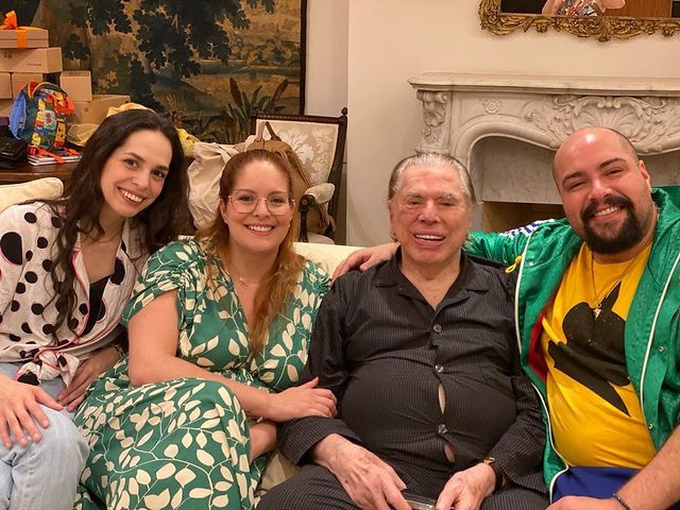 Silvio Santos com os netos — Foto: Reprodução do Instagram