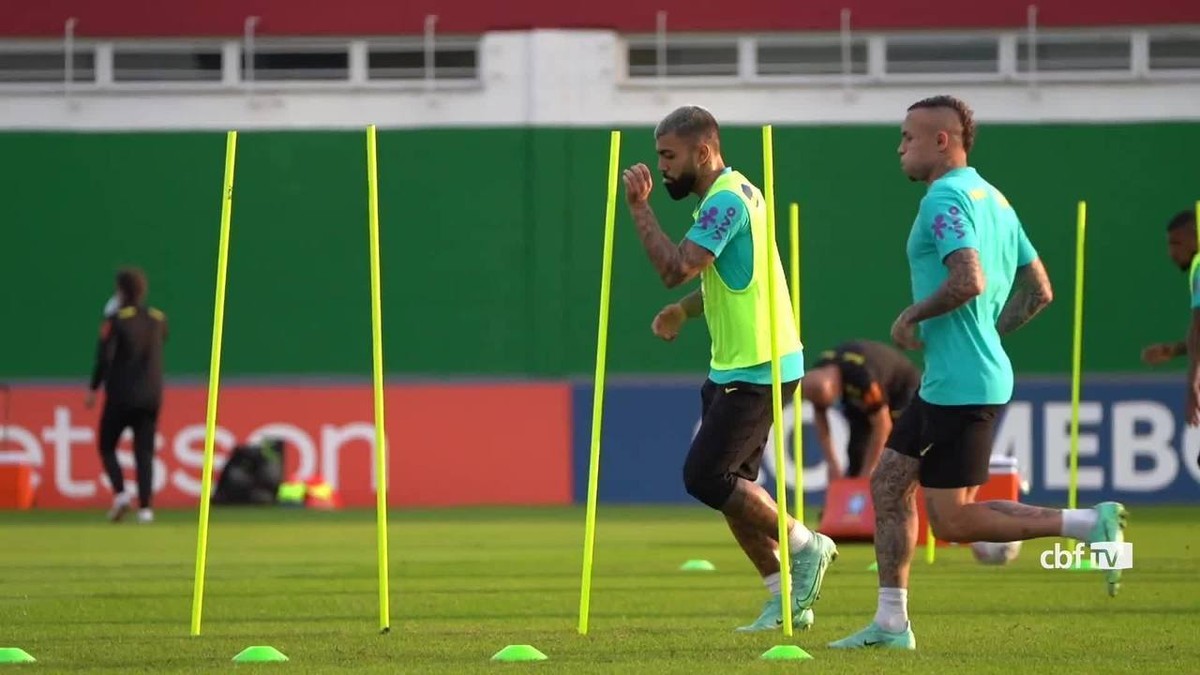 Alex Sandro segue fora, e seleção brasileira inicia preparação para semifinal contra o Peru - Vimarsana News