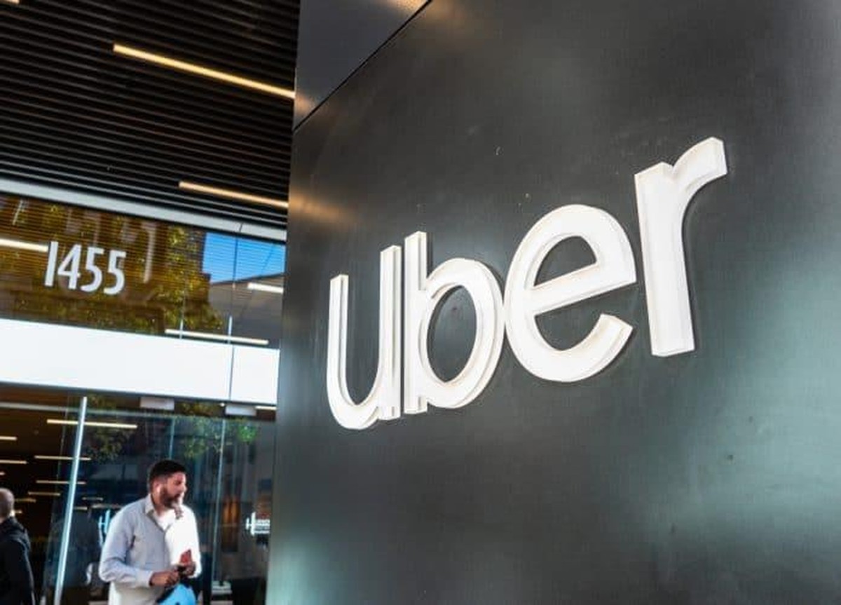 Uber now lets you book commercial flights in the UK |  Companies