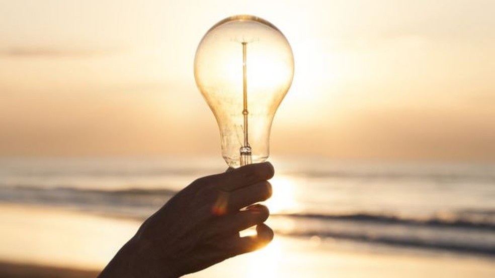 O maior aproveitamento da luz natural é justamente o objetivo do horário de verão — Foto: Getty Images