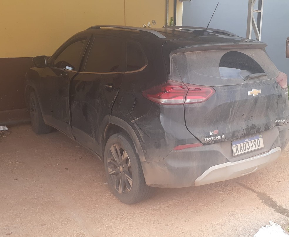 Carro da vítima foi localizado em Sinop (MT) — Foto: Divulgação