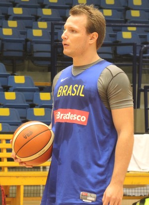 Na berlinda, Rafa Luz luta para evitar novo corte e estar na lista da Rio 2016