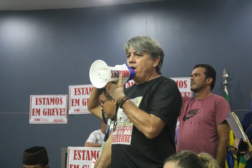 Presidente do Sindicato dos Servidores Municipais (Sindserm), Sinésio Soares  — Foto: Glayson Costa/G1