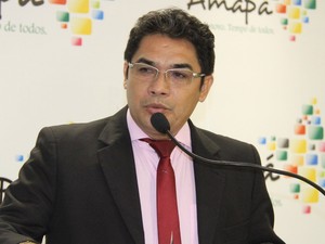 Secretário de Administração Agnaldo Balieiro confirmou que vai pedir correção de dados (Foto: Sal Lima/Agência Amapá)