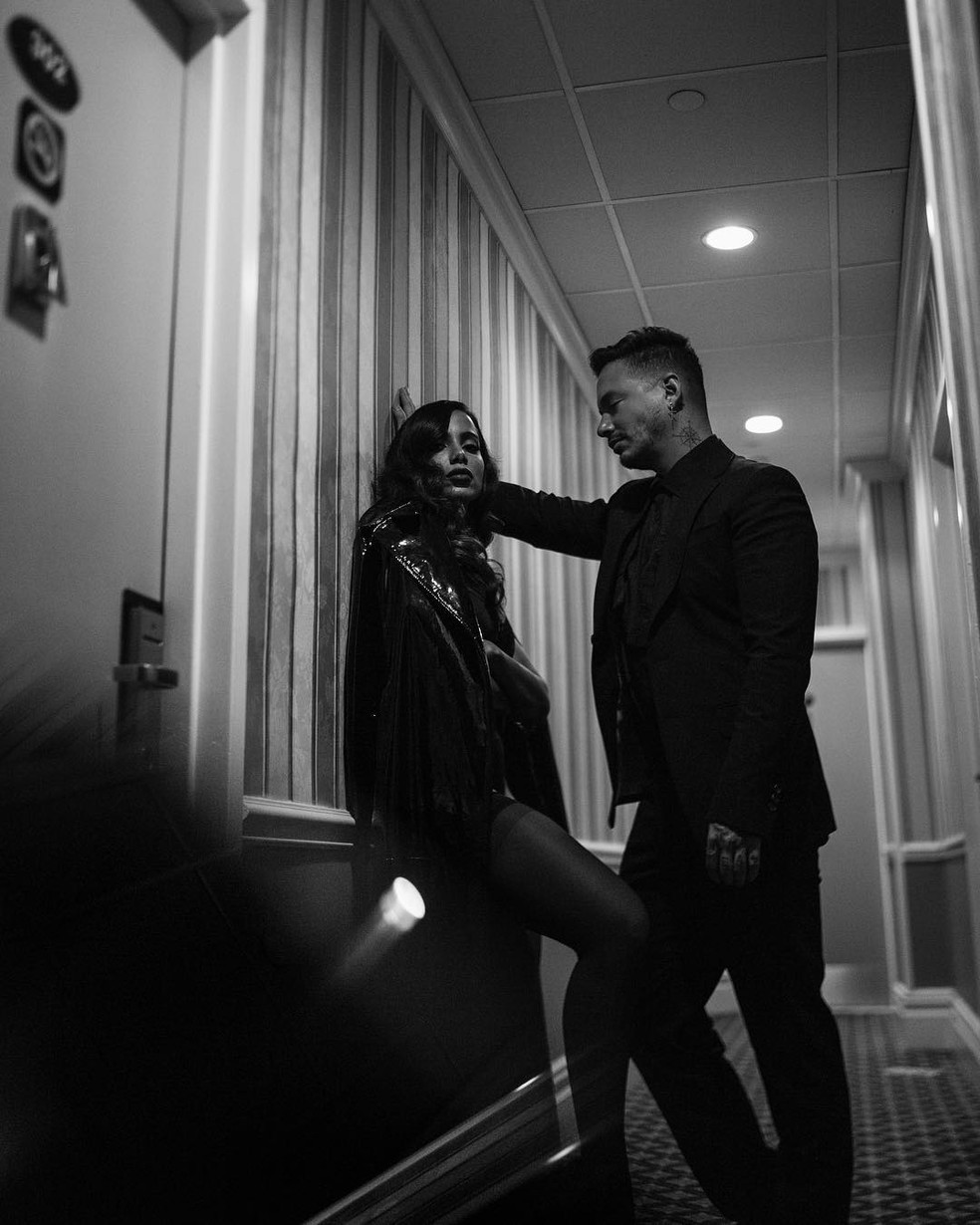 Anitta e J Balvin gravam clipe em Nova York (Foto: Reprodução/Instagram)