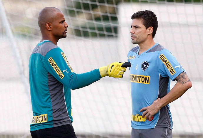 Jefferson e Bolívar treino Botafogo (Foto: Márcio Alves / Ag. O Globo)
