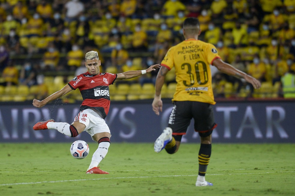De olho na decisão da Libertadores, Andreas Pereira conquista espaço com Renato no Flamengo