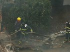 Bombeiros relembram primeiras horas após queda de avião de Campos