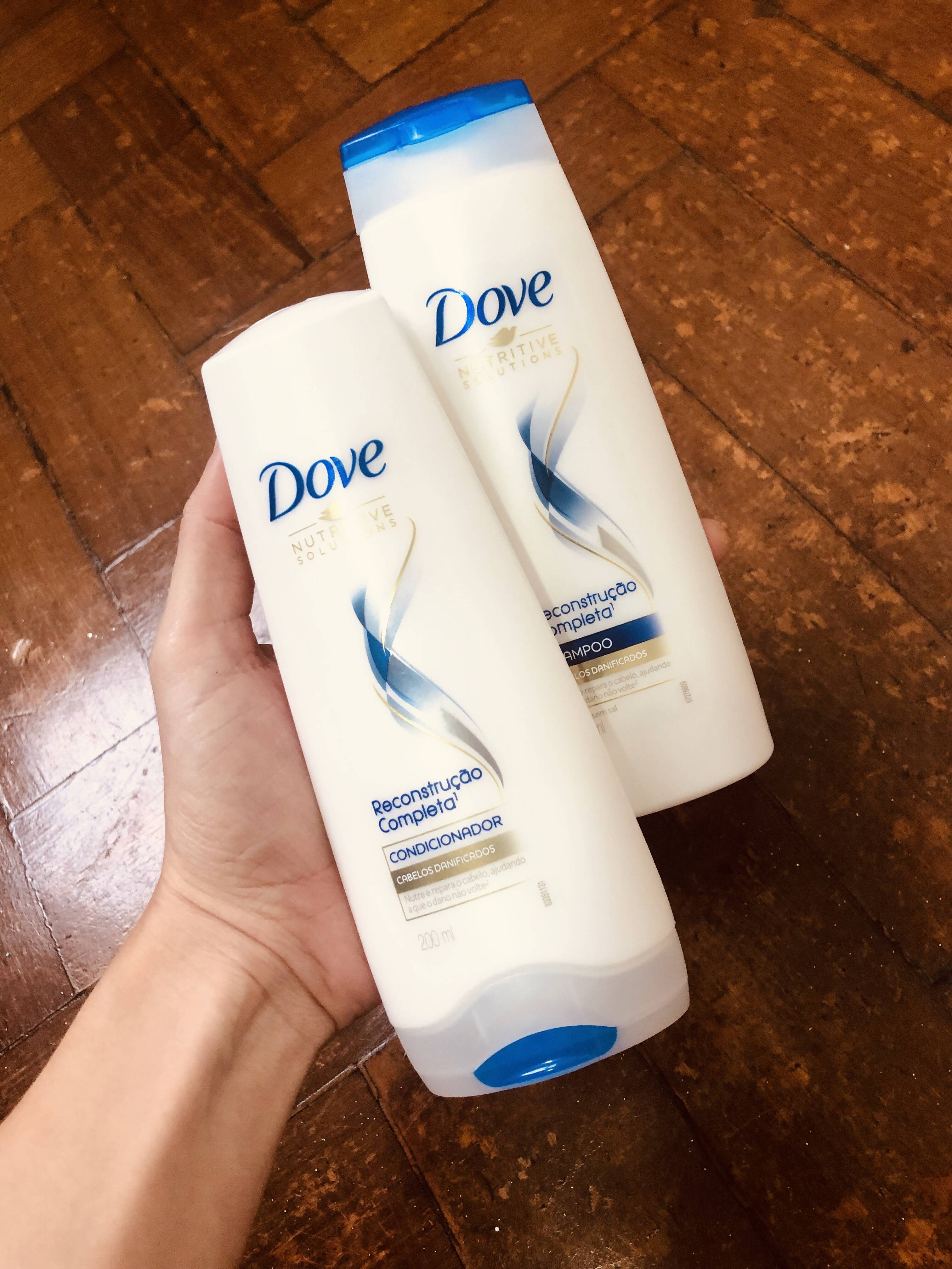 Shampoo e Condicionador Reconstrução Completa, Dove (Foto: Acervo Pessoal)