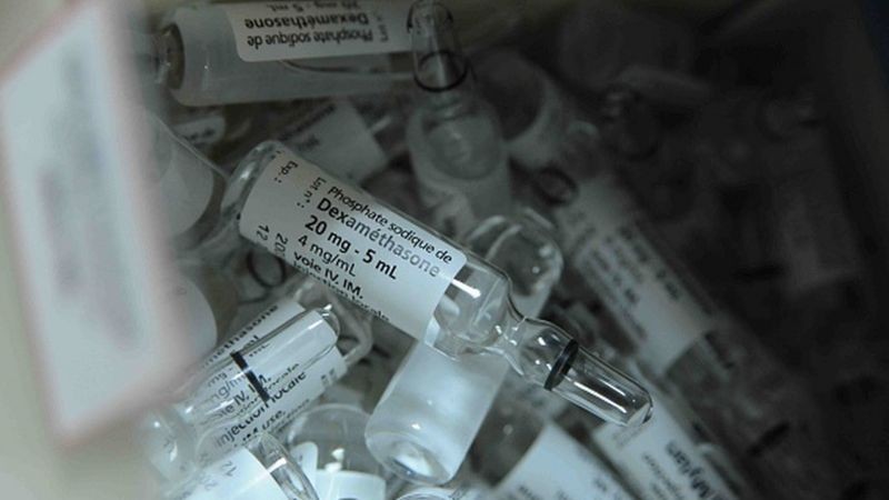 Dexametasona é o anti-inflamatório mais utilizado nos casos de covid grave, durante a internação (Foto: Getty Images via BBC News)