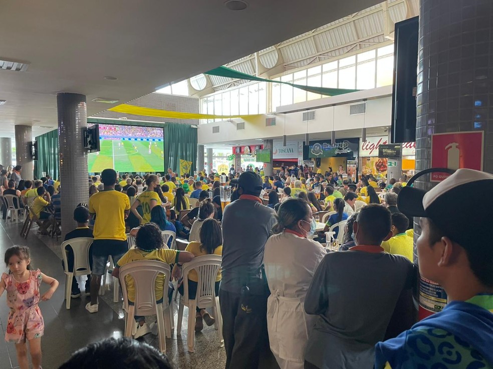 Brasil x Croácia: piauienses acompanham partida — Foto: Layza Mourão /g1
