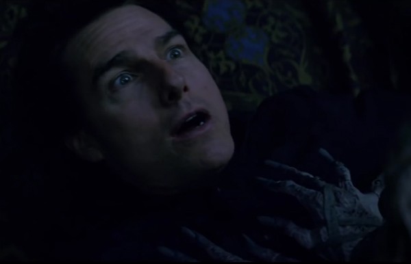 O ator Tom Cruise em cena de 'A Múmia' (Foto: Reprodução)