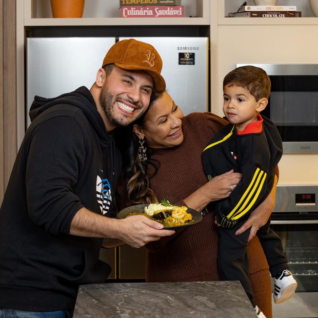 Murilo Huff, Ruth Moreira e Léo (Foto: @danilofy)