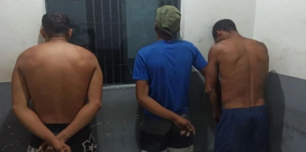 Trio é preso suspeito de invadir Terminal da Integração da Cohab para tentar matar homem — Foto: Divulgação