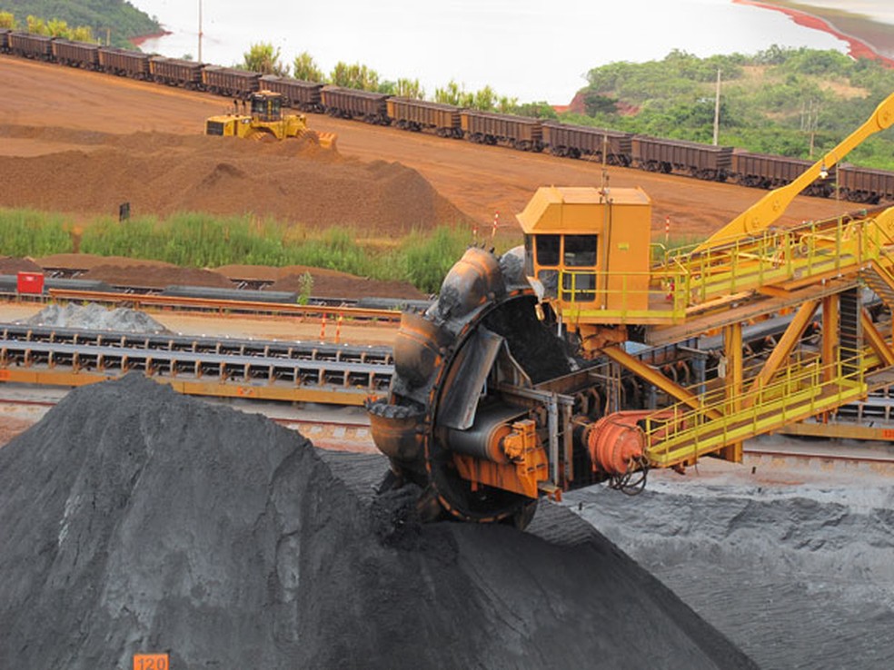 Mina de Brucutu da Vale, em Minas Gerais. Produção de minério de ferro despencou em 2019 após a tragédia de Brumadinho — Foto: Darlan Alvarenga/G1