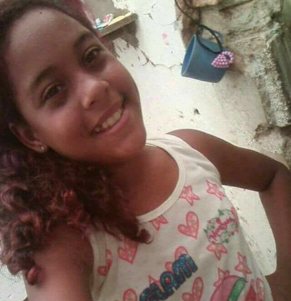 Yasmin Lorena Pereira de Melo tinha 12 anos  — Foto: Arquivo da Família/Cedida