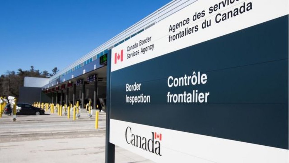 A família tentou atravessar por terra para o Canadá a partir dos EUA — Foto: GETTY IMAGES/via BBC