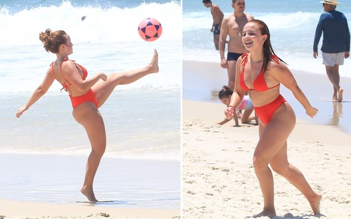 Larissa Manoela se diverte com partida de altinha em praia do Rio