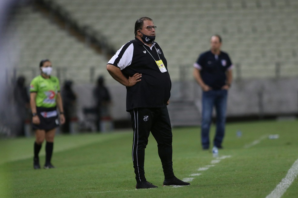 Técnico Guto Ferreira assumiu o comando do Ceará — Foto: Pedro Chaves/FCF