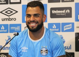 Maicon prefere decisão na Arena, mas diz: Primeiro jogo é mais importante