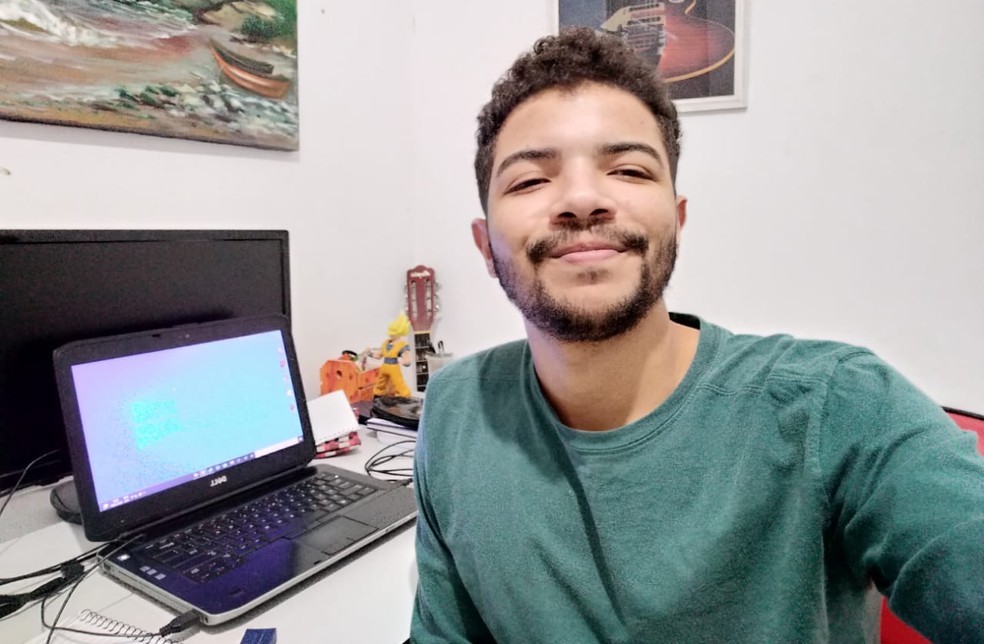 Luís Fernando da Silva Almeida se tornou estagiário de uma empresa de consignados graças ao grupo EmPretos — Foto: Arquivo pessoal