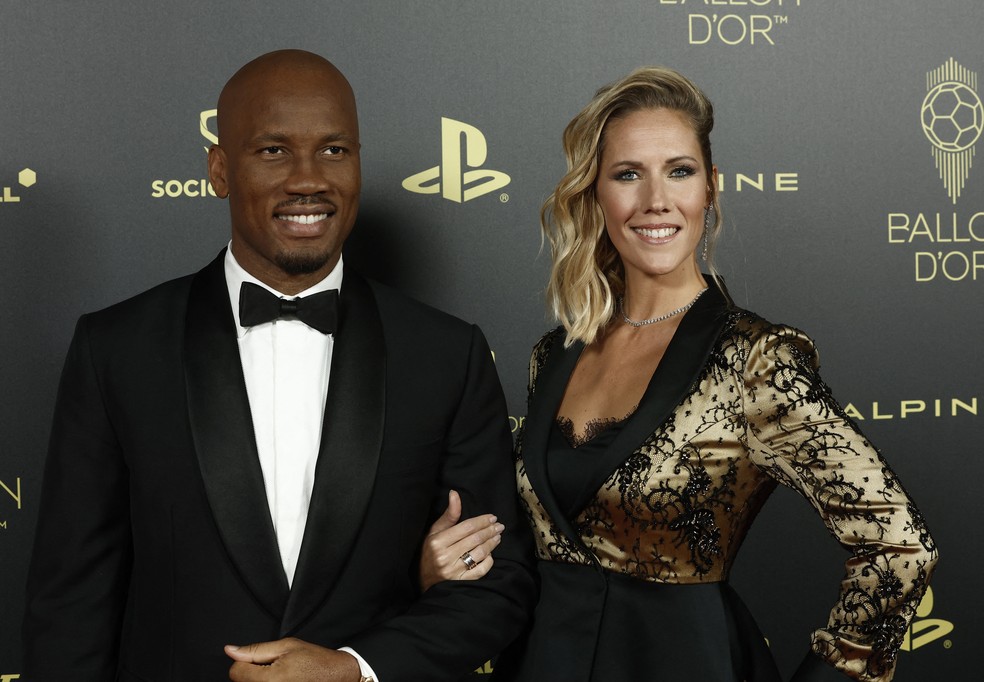 Drogba e Sandy Heribert vão apresentar a cerimônia da Bola de Ouro — Foto: Reuters