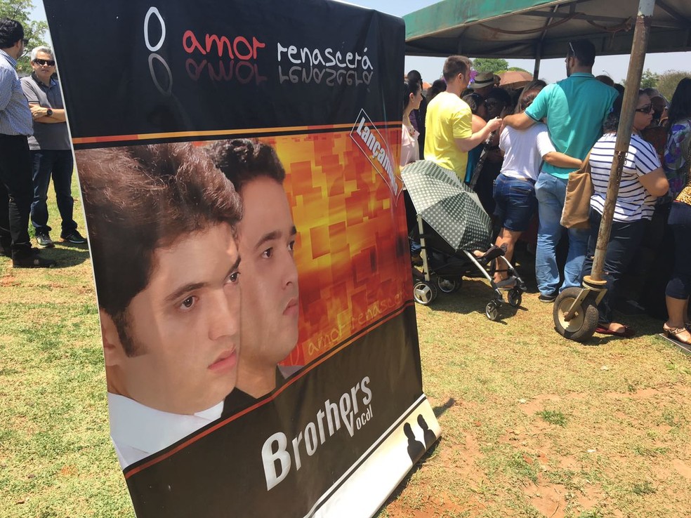 Daniel Grandolfo foi sepultado em Presidente Prudente (Foto: Valmir Cust&oacute;dio/G1)