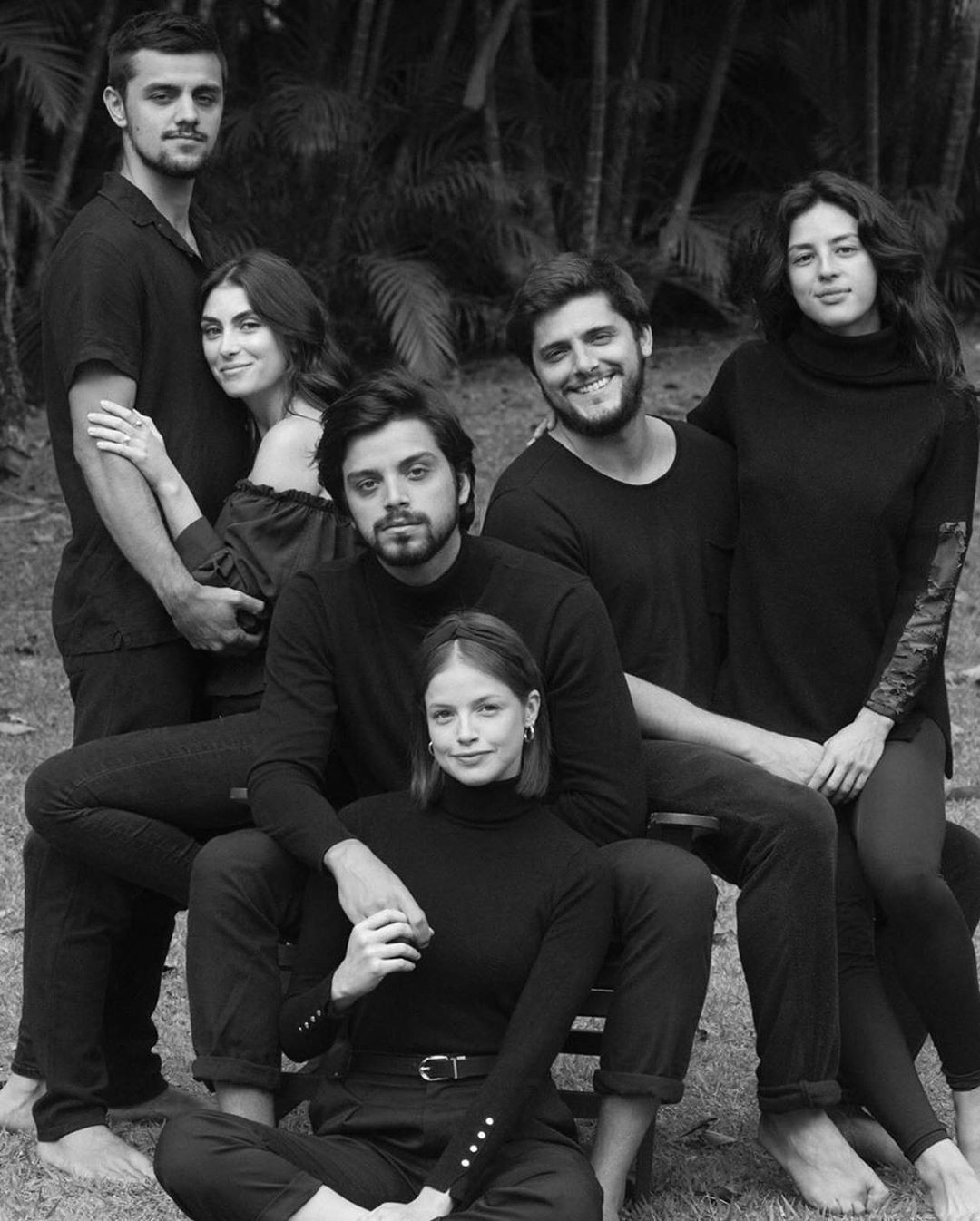 Familia Gissoni/Simas + Agatha Moreira, Mariana Uhlmann e Yanna Lavigne (Foto: reprodução/ instagram)