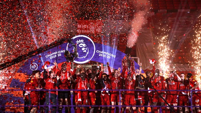 Liverpool comemora o título da Premier League em Anfield Road