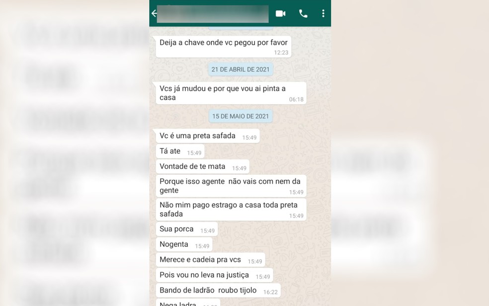 Print do aplicativo de mensagens revela as ofensas que a vítima recebeu — Foto: Reprodução/TV Anhanguera